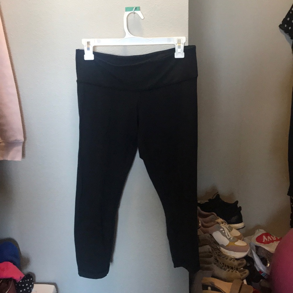 Lululemon crops